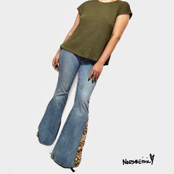 SABO Skirt Ribbed Split Back Top - Picture 2 of 6